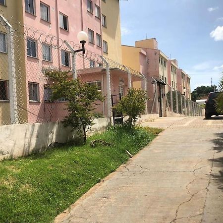 Apartamento Climatizado Marília エクステリア 写真
